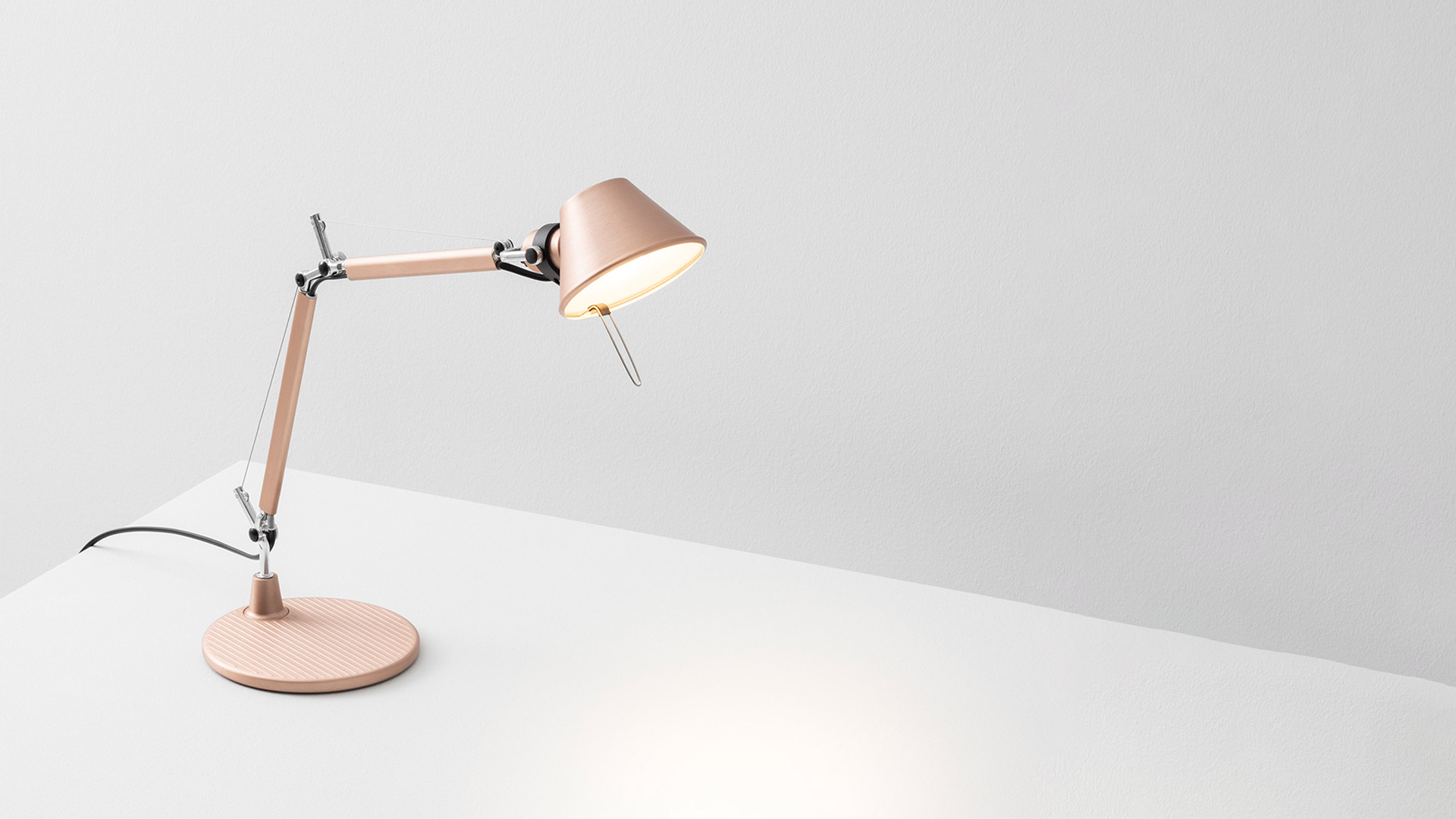 tolomeo_micro_special_edition_gallery5051829-1920x1080