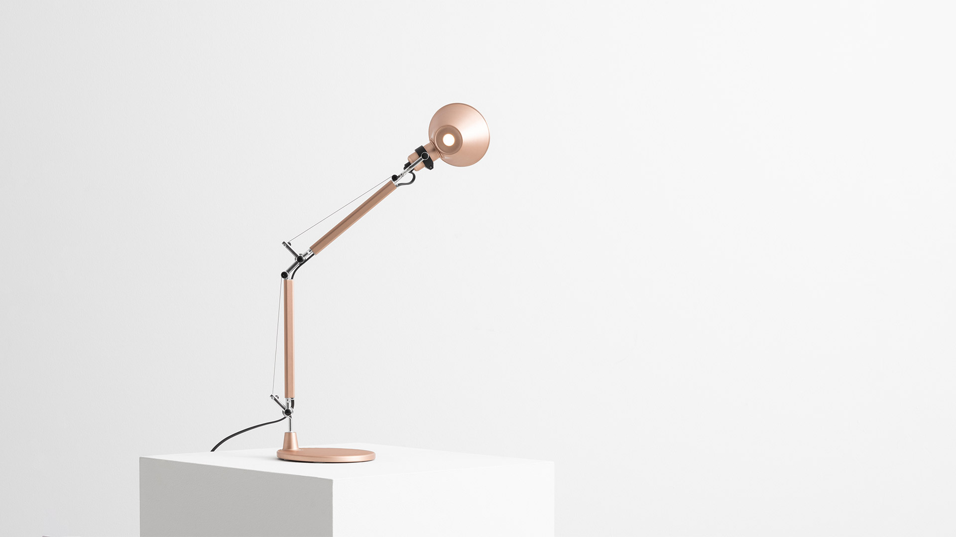 tolomeo_micro_special_edition_gallery5051831-1920x1080